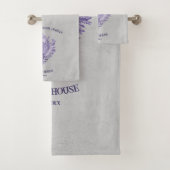 Ensemble de serviettes de bain en coquille violet  (En situation)
