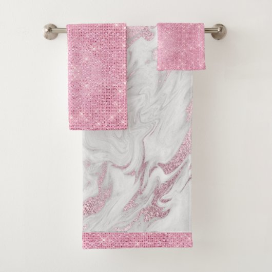 Ensemble de serviettes de bain en marbre rose et b (En situation)
