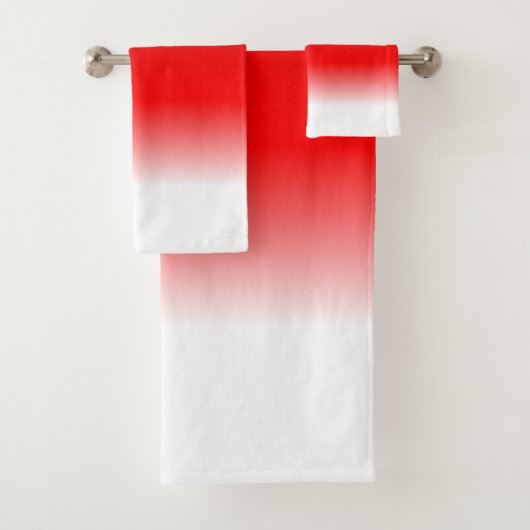 Ensemble de serviettes de bain en noir, rouge et b (En situation)