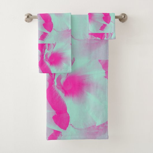 Ensemble de serviettes de bain florales (En situation)