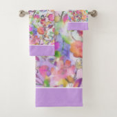 Ensemble de serviettes de bain florales pastel (En situation)