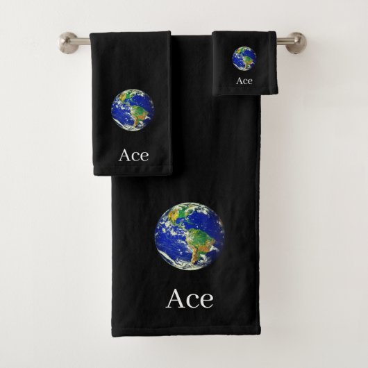Ensemble de serviettes de bain noires avec globe t (En situation)