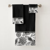 Ensemble de serviettes de bain paisley noir et bla (En situation)