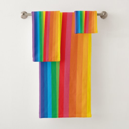 Ensemble de serviettes de bain Retro Rainbows (En situation)