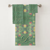 Ensemble de serviettes de bain vert monogramme (En situation)