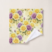 Ensemble de serviettes de roses violettes et jaune (Gant de toilette)