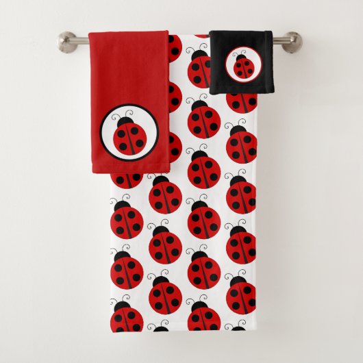 Ensemble de serviettes de salle de bain coccinelle (En situation)