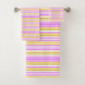Ensemble De Serviettes En Grille Rose Et Jaune (En situation)