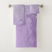 Ensemble de serviettes Fleurs violettes avec perle (En situation)