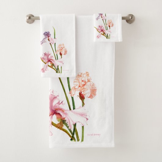 Ensemble de trois serviettes de bain aux iris past (En situation)