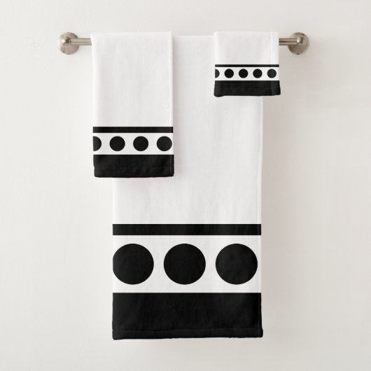 Ensemble élégant de serviettes de bain noir et bla (En situation)