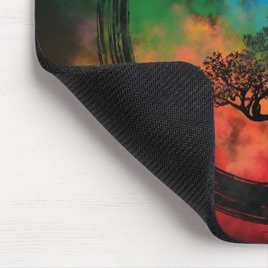 Enso Zen Circle and Bonsai Tree Nebula Muismat (Hoek)