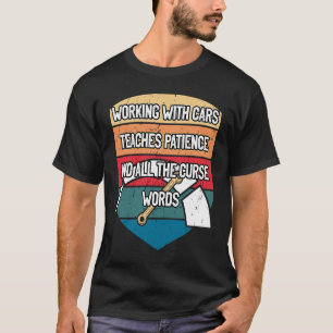 enthousiaste enthousiast over auto's en auto's met t-shirt