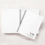 Entreprise Professionnelle Blanc Monogramme initia<br><div class="desc">Séjournez organisé en style avec ce carnet initial monogramme professionnel. Doté d'un design épuré et minimaliste et d'un monogramme audacieux sur la couverture, ce carnet est parfait pour les professionnels, les étudiants ou toute personne qui apprécie la papeterie personnalisée. Ses pages de haute qualité sont idéales pour noter des notes,...</div>