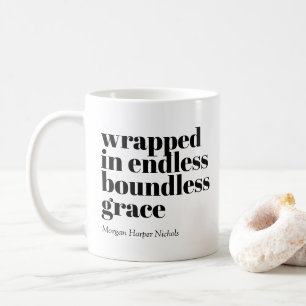 enveloppé dans une tasse de café sans fin