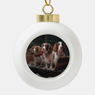Épagneul breton décoration de Noël traîneau enneig