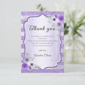 Épersion florale violette Quinceanera Carte de rem (Debout devant)