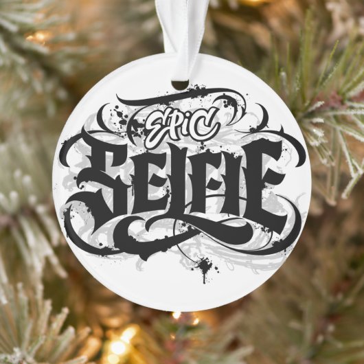 'Epic Selfie' Lettering Tattoo Kerst Ornament (Boom)