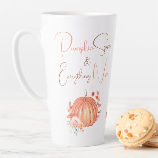 "Épice Citrouille" Latte Mug (En situation)