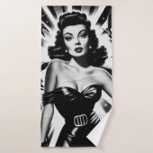 Épingle d'horreur vintage (Serviette de bain)