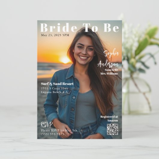 Épouse De Couverture De Magazine À Être Invitation (Debout devant)