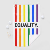 Equality Pride Rainbow Golfhanddoek (Insitu)
