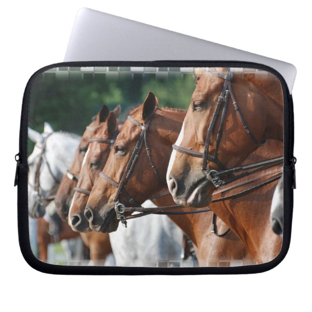 Equine Horse Show Electronics Bag Laptop Sleeve (Voorkant)