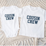 Équipage Cousin | Chemise T-shirt pour bébé Marine<br><div class="desc">Vêtements imprimés personnalisés avec le graphique "Cousin Crew" ou tout autre texte personnalisé. Utilisez les outils de conception pour modifier les polices de texte et les couleurs ou ajouter vos propres photos pour créer un modèle de t-shirt personnalisé. Faites votre choix parmi une grande variété de t-shirts, de débardeurs et...</div>