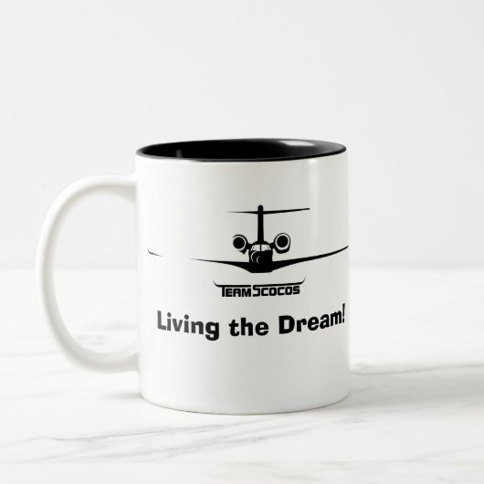 Équipe Scocos vivant la tasse rêveuse (Gauche)