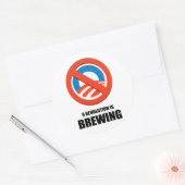 Er broeit een revolutie ronde sticker (Envelop)
