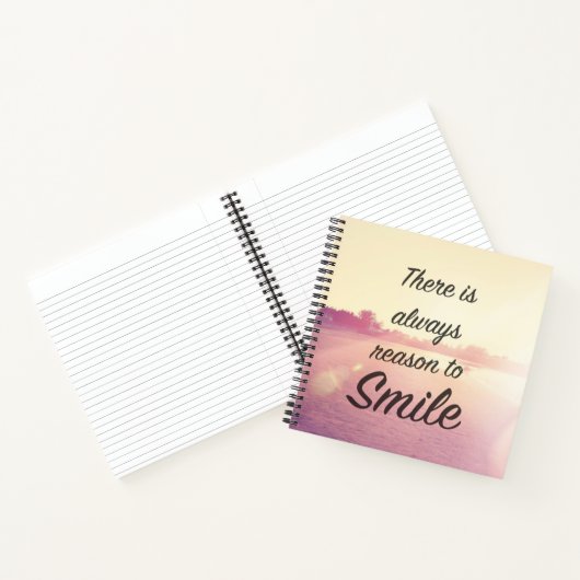 Er is altijd reden om te glimlachen notitieboek (Binnen)