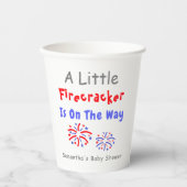 Er is een kleine vuurwerker onderweg papieren bekers (Voorkant)