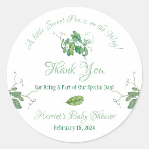 Er is een kleine zoete erwt onderweg. Baby Shower Ronde Sticker
