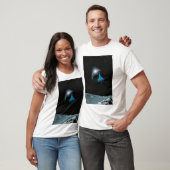 Er is iets. t-shirt (Unisex)