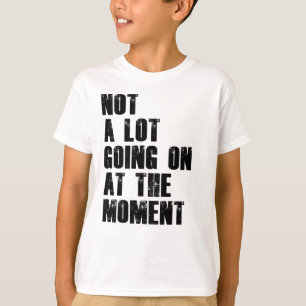Er is op dit moment niet veel gaande, maar het Shi T-shirt