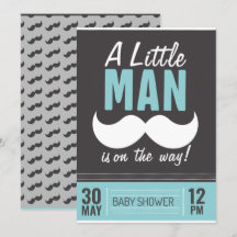 Er komt een klein mannetje aan