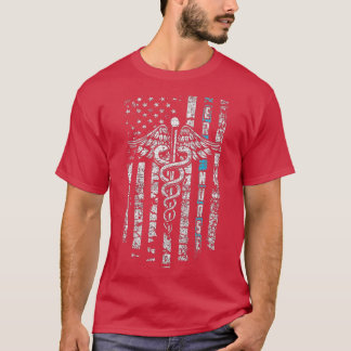 ER verpleegster met vlag en Caduceus T-shirt