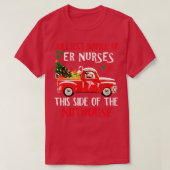 ER Verpleegster Rode Vrachtwagen Vrolijk Kerstmis T-shirt (Design voorkant)