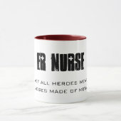 ER VERPLEZIG, NIET ALLE HEROES DRAAG, BADGES GEMAA MOK (Midden)