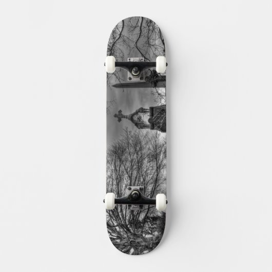 erie graveyard skateboard (Voorkant)