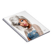 Eris Monei Editorial Portrait – personalized Notitieboek (Rechterzijde)