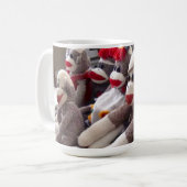 Ernie the Sock Monkey and Friends Mok (Voorkant links)