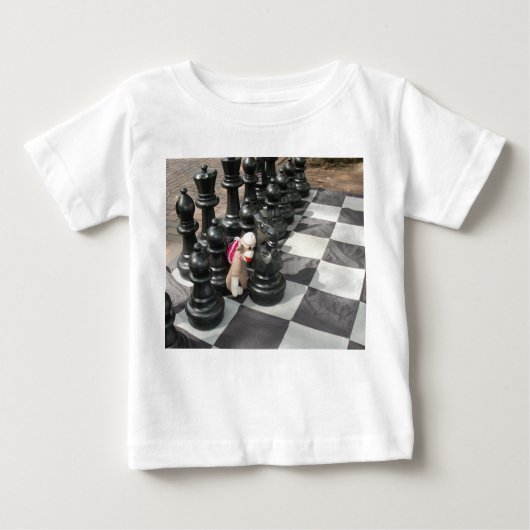 Ernie the Sock Monkey Pplay Chess small shirt (Voorkant)