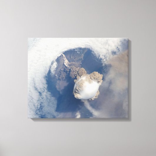 Eruptie van de Sarychev-vulkaan 2 Canvas Afdruk (Voorkant)