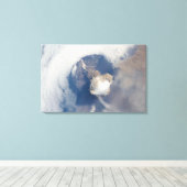 Eruptie van de Sarychev-vulkaan 2 Canvas Afdruk (Insitu (Houten vloer))