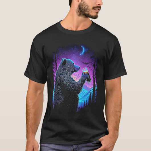 Esoteric Bear drinking Beer Night Forest  3 T-shirt (Voorkant)