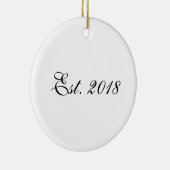 Est. Year Personalized Couple Design Keramisch Ornament (Rechts)