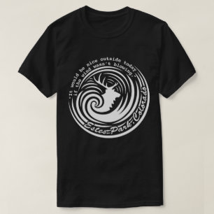 Estes wind, donker shirt