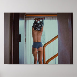 Esthetische achteraanzicht uitkleden poster