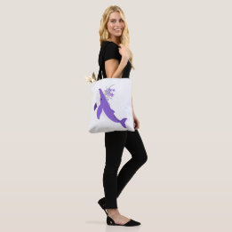Esthetische paarse walvis en lelies all-over-print draagtas